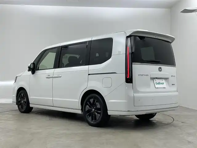 ホンダ ステップワゴン スパーダ eHEV 埼玉県 2025(令7)年 0.1千km プラチナホワイトパール 純正11.4インチナビ/ CD DVD フルセグTV Bluetooth/バックカメラ/ホンダセンシング/衝突軽減ブレーキ/アダプティブクルーズコントロール/レーンキープアシスト/ブラインドスポットモニター/両側パワースライドドア/シートヒーター/パドルシフト/LEDオートライト
