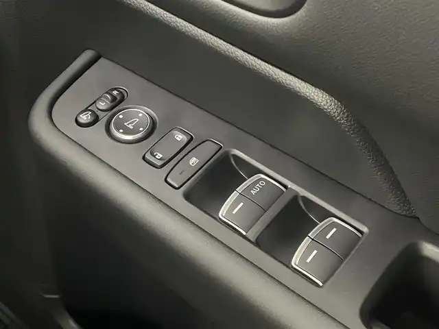 ホンダ ステップワゴン スパーダ eHEV 埼玉県 2025(令7)年 0.1千km プラチナホワイトパール 純正11.4インチナビ/ CD DVD フルセグTV Bluetooth/バックカメラ/ホンダセンシング/衝突軽減ブレーキ/アダプティブクルーズコントロール/レーンキープアシスト/ブラインドスポットモニター/両側パワースライドドア/シートヒーター/パドルシフト/LEDオートライト