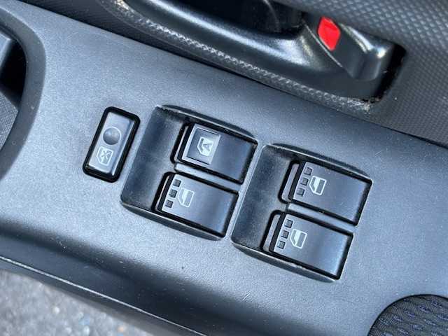 トヨタ ｂＢ Z Qバージョン 宮城県 2008(平20)年 17.3万km グレーメタリック 登録時走行距離172850km/23年製ラジアルタイヤ/社外アルミホイール/フォグランプ/純正ドアバイザー/純正フロアマット/ハンドルカバー/電動格納ミラー/AM/FM・CD/スマートキー/ヘッドライトレベライザー