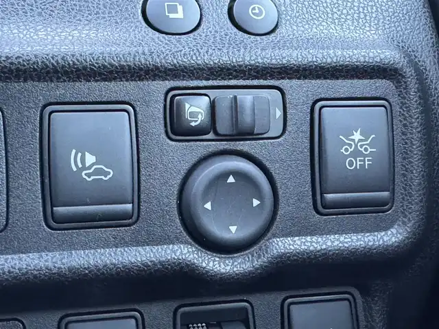 日産 ノート e－パワー B 愛媛県 2020(令2)年 3.8万km ブリリアントシルバー アラウンドビューモニター/エマージェンシーブレーキ/前後コーナーセンサー/カロッツェリア楽ナビ　Ｂｌｕｅｔｏｏｔｈ/禁煙車/ＥＴＣ/スマートキー/プッシュスタート/オートライト/デジタルインナーミラー/スペアキー