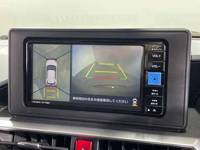 トヨタ ライズ G 神奈川県 2022(令4)年 0.8万km ナチュラルベージュマイカM 純正メモリナビ/Bluetooth・CD・DVD・フルセグTV/パノラミックビューモニター/ブラインドスポットモニター/スマートアシスト/充電用USBポート/スペアキー1本/前後ドライブレコーダー/ビルトインETC2.0/純正フロアマット/LEDヘッドライト/オートマチックハイビーム/純正16インチアルミホイール/コーナーセンサー/衝突回避支援ブレーキ機能/車線逸脱警報機能/ふらつき警報/ブレーキ制御付誤発進抑制機能/先行車発進お知らせ機能/標識認識機能/衝突警報機能/車線逸脱抑制制御機能/路側逸脱警報
