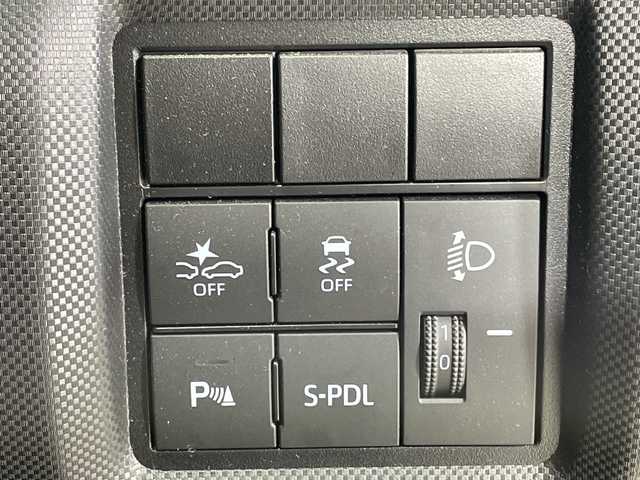 トヨタ ライズ G 神奈川県 2022(令4)年 0.8万km ナチュラルベージュマイカM 純正メモリナビ/Bluetooth・CD・DVD・フルセグTV/パノラミックビューモニター/ブラインドスポットモニター/スマートアシスト/充電用USBポート/スペアキー1本/前後ドライブレコーダー/ビルトインETC2.0/純正フロアマット/LEDヘッドライト/オートマチックハイビーム/純正16インチアルミホイール/コーナーセンサー/衝突回避支援ブレーキ機能/車線逸脱警報機能/ふらつき警報/ブレーキ制御付誤発進抑制機能/先行車発進お知らせ機能/標識認識機能/衝突警報機能/車線逸脱抑制制御機能/路側逸脱警報