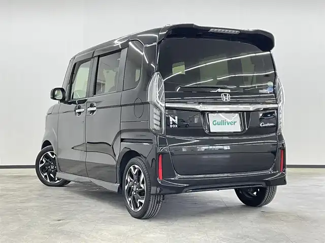 ホンダ Ｎ ＢＯＸ カスタム G L ターボ ホンダセンシング 長崎県 2018(平30)年 5.2万km クリスタルブラックパール 社外8インチナビ　（AVIC‐RL900）/フルセグTV　CD/DVD/SD/Bluetooth/ホンダセンシング/・衝突軽減ブレーキ/・誤発進抑制機能/・後方誤発進抑制機能/・歩行者事故低減ステアリング/・ACC（アダプティブクルーズコントロール）/・LKAS（車線維持支援システム）/・路外逸脱抑制機能/・先行車発進お知らせ機能/・オートハイビーム/バックカメラ/ステアリングスイッチ/パドルシフト/両側パワースライドドア　/ドライブレコーダー　/ETC　/プッシュスタート/純正フロアマット/純正15インチAW