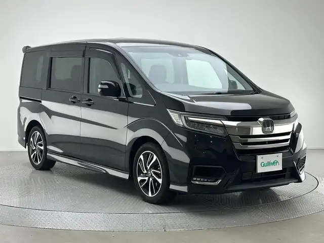 ホンダ ステップワゴン スパーダ クルスピセンシング 兵庫県 2019(令1)年 9.5万km プレミアムスパークルブラックパール 純正SDナビ/（CD/DVD/AM/FM/Bluetooth/フルセグTV）/全方位カメラ/アダクティブクルーズコントロール/横滑り防止装置/レーンキープアシスト/衝突軽減システム/カーテンエアバッグ/フリップダウンモニター/両側パワースライドドア/ハーフレザーシート/シートヒーター（D/N席）/パドルシフト/ステアリングスイッチ/ビルトインETC/LEDヘッドライト/フォグランプ/オートライト/ターボエンジン/ドライブレコーダー（前後）/純正17インチアルミホイール/純正フロアマット/ドアバイザー/スマートキー/アイドリングストップ/スペアキー1本/3列シート/ウォークスルー