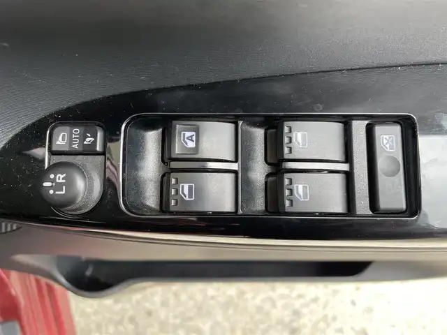 ダイハツ タント カスタム X SAⅡ 青森県 2016(平28)年 7.2万km ファイアークォーツレッドM 4WD/スマートアシストII/片側パワースライドドア/純正エンジンスターター/社外CDオーディオ/アイドリングストップ/HIDヘッドライト/フォグランプ/プッシュスタート/スマートキー/スペアキー×1/社外14インチAW付きスタッドレスタイヤ積込/純正フロアマット/ドアバイザー/オート電動格納ミラー/保証書/取扱説明書