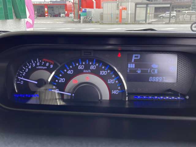 スズキ ワゴンＲ スティングレー HYBRID T 愛知県 2017(平29)年 8.9万km ブレイブカーキP (株)IDOMが運営する【じしゃロン名古屋鳴海店】の自社ローン専用車両になりますこちらは現金またはオートローンご利用時の価格です。自社ローンご希望の方は別途その旨お申付け下さい/全方位カメラ、バックカメラ/純正ナビ/衝突軽減システム/レーンキープアシスト/クルーズコントロール/スマートキー/フルセグテレビ/ETC/シートヒーター/オートライト/純正フロアマット/アイドリングストップ/パドルシフト