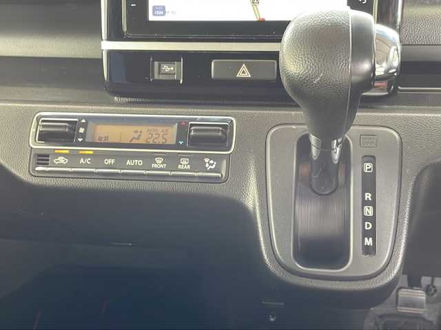スズキ ワゴンＲ スティングレー HYBRID T 愛知県 2017(平29)年 8.9万km ブレイブカーキP (株)IDOMが運営する【じしゃロン名古屋鳴海店】の自社ローン専用車両になりますこちらは現金またはオートローンご利用時の価格です。自社ローンご希望の方は別途その旨お申付け下さい/全方位カメラ、バックカメラ/純正ナビ/衝突軽減システム/レーンキープアシスト/クルーズコントロール/スマートキー/フルセグテレビ/ETC/シートヒーター/オートライト/純正フロアマット/アイドリングストップ/パドルシフト