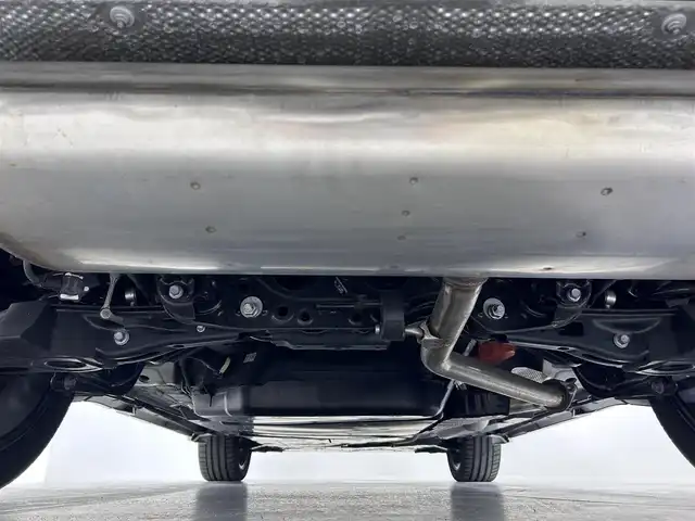 トヨタ ハリアー ハイブリッド Z レザーパッケージ 佐賀県 2022(令4)年 0.6万km ホワイトパールクリスタルシャイン 純正メモリナビ/フルセグTV/Bluetooth/JBLサウンドシステム/ETC2.0/調光パノラマルーフ/デジタルインナーミラー/アラウンドビューモニター/レーダークルーズコントロール/運転席・助手席パワーシート/運転席・助手席シートベンチレーション/モデリスタエアロ（フロント・リア・サイド）/純正LEDヘッドライト/純正フロアマット/社外20インチアルミホイール（モデリスタ）/コーナーセンサー/衝突被害軽減システム