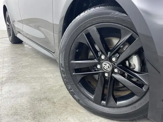 トヨタ カローラ スポーツ ハイブリッドG スタイルPKG 福島県 2020(令2)年 4.6万km アティチュードブラックマイカ 純正HDDナビゲーション/【CD/DVD/ipod/AndroidAuto/USB/Bluetooth/フルセグTV】/・バックカメラ/・前後ドライブレコーダー/・純正ETC/衝突軽減ブレーキ/車線逸脱警報装置/アダプティブクルーズコントロール/オートマチックハイビーム/ブラインドスポットモニター/前後コーナーセンサー/電子パーキングブレーキ/・ブレーキオートホールド/ハーフレザーシート/・運転席＋助手席シートヒーター/ステアリングスイッチ/ＬＥＤヘッドライト/・オートライト/・フロントフォグライト/電動格納ウィンカーミラー/・オートミラー/純正フロアマット/純正16インチアルミホイール/ABS/横滑り防止装置/盗難防止装置/プッシュスタート/・スマートキー/・スペアキー