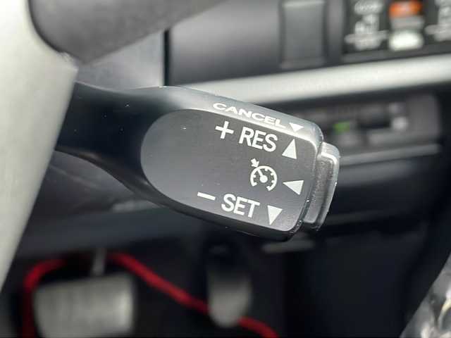 トヨタ ノア Si ダブルバイビー 山形県 2018(平30)年 7.4万km ブラック 禁煙車/Toyota Safety Sense C/・プリクラッシュセーフティ/・レーンディパーチャーアラート/・オートマチックハイビーム/・先行車発進告知（発進遅れ告知機能）/ハーフレザーシート/クルーズコントロール/アルパイン11インチナビ/CD.DVD.BT.SD/アルパインフリップダウンモニター/フルセグ/バックカメラ/ビルトインETC/両側パワースライドドア/LEDヘッドライト/プッシュスタート/スマートキーｘ２