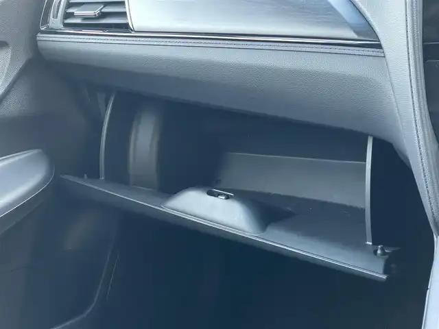 ホンダ シャトル ハイブリッド Z ホンダセンシング 山梨県 2020(令2)年 1万km ミッドナイトブルービームM 禁煙車/ワンオーナー/純正9インチナビ（VXM-207VFEi）/（CD/DVD/SD/BT/フルセグTV）/バックカメラ/ホンダセンシング/アダプティブクルーズコントロール/オートハイビーム/LEDヘッドライト/オートライト/フォグランプ/プッシュスタート/スマートキー/ルーフレール/ETC/ドアバイザー/フロアマット/新車時保証書/取扱説明書/全ディーラー記録簿（R3/6、R4/6、R5/5、R6/5）/スペアキー/鉄ホイール付きスタッドレスタイヤ4本車載