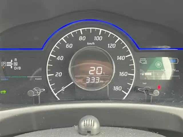 日産 ノート 静岡県 2017(平29)年 5万km スーパーブラック エンジンスタートボタン/パワーステアリング/パワーウィンドウ/保証書/取扱説明書/記録簿/アイドリングストップ/スマートキー（スペアキー１本）/AAC/純正SDナビ（BT接続、ワンセグTV、CDチェンジャー）/純正ETC/前後ドライブレコーダー/純正フロアマット/布系シート/ABS/横滑り防止装置/前後コーナーセンサー/レーンキープアシスト/キセノンヘッドライト/オートライト/Wエアバック/衝突軽減システム