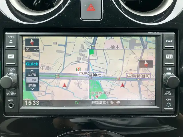日産 ノート 静岡県 2017(平29)年 5万km スーパーブラック エンジンスタートボタン/パワーステアリング/パワーウィンドウ/保証書/取扱説明書/記録簿/アイドリングストップ/スマートキー（スペアキー１本）/AAC/純正SDナビ（BT接続、ワンセグTV、CDチェンジャー）/純正ETC/前後ドライブレコーダー/純正フロアマット/布系シート/ABS/横滑り防止装置/前後コーナーセンサー/レーンキープアシスト/キセノンヘッドライト/オートライト/Wエアバック/衝突軽減システム