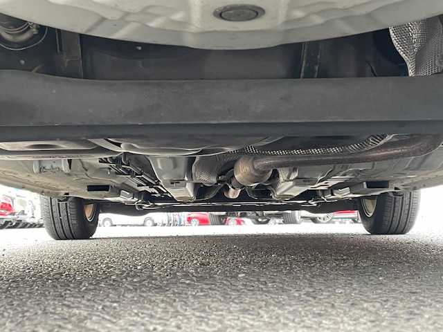 日産 ノート e－パワー X 茨城県 2019(平31)年 8.2万km パール 純正ナビ/（FM/AM/BT/フルセグ） /アラウンドビューモニター /デジタルインナーミラー /スマートキー /プッシュスタート /衝突軽減ブレーキ /LEDヘッドライト /コーナーセンサー /純正フロアマット /ETC/オートライト