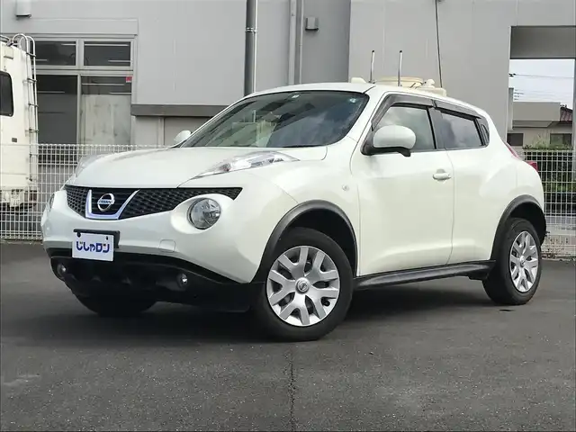 日産 ジューク 15RX タイプV 栃木県 2012(平24)年 8.4万km ホワイトパール 株)IDOMが運営する【じしゃロン小山店】の自社ローン専用車両になります。こちらは現金またはオートローンご利用時の価格です。自社ローンご希望の方は別途その旨お申付け下さい//禁煙車/純正ワンセグナビ/（CD/DVD/AM/FMラジオ）/スマートキー/プッシュスタート/バックカメラ/ＥＴＣ/電動格納ドアミラー/パワーウインドウ/防眩ミラー/オートライト