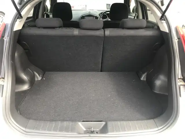 日産 ジューク 15RX タイプV 栃木県 2012(平24)年 8.4万km ホワイトパール 株)IDOMが運営する【じしゃロン小山店】の自社ローン専用車両になります。こちらは現金またはオートローンご利用時の価格です。自社ローンご希望の方は別途その旨お申付け下さい//禁煙車/純正ワンセグナビ/（CD/DVD/AM/FMラジオ）/スマートキー/プッシュスタート/バックカメラ/ＥＴＣ/電動格納ドアミラー/パワーウインドウ/防眩ミラー/オートライト