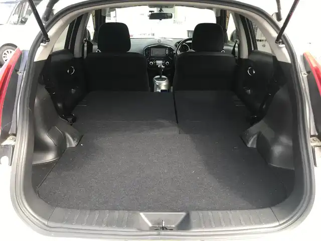 日産 ジューク 15RX タイプV 栃木県 2012(平24)年 8.4万km ホワイトパール 株)IDOMが運営する【じしゃロン小山店】の自社ローン専用車両になります。こちらは現金またはオートローンご利用時の価格です。自社ローンご希望の方は別途その旨お申付け下さい//禁煙車/純正ワンセグナビ/（CD/DVD/AM/FMラジオ）/スマートキー/プッシュスタート/バックカメラ/ＥＴＣ/電動格納ドアミラー/パワーウインドウ/防眩ミラー/オートライト
