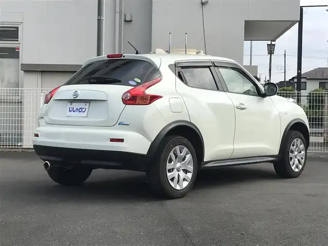 日産 ジューク 15RX タイプV 栃木県 2012(平24)年 8.4万km ホワイトパール 株)IDOMが運営する【じしゃロン小山店】の自社ローン専用車両になります。こちらは現金またはオートローンご利用時の価格です。自社ローンご希望の方は別途その旨お申付け下さい//禁煙車/純正ワンセグナビ/（CD/DVD/AM/FMラジオ）/スマートキー/プッシュスタート/バックカメラ/ＥＴＣ/電動格納ドアミラー/パワーウインドウ/防眩ミラー/オートライト