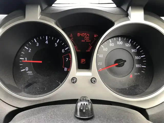 日産 ジューク 15RX タイプV 栃木県 2012(平24)年 8.4万km ホワイトパール 株)IDOMが運営する【じしゃロン小山店】の自社ローン専用車両になります。こちらは現金またはオートローンご利用時の価格です。自社ローンご希望の方は別途その旨お申付け下さい//禁煙車/純正ワンセグナビ/（CD/DVD/AM/FMラジオ）/スマートキー/プッシュスタート/バックカメラ/ＥＴＣ/電動格納ドアミラー/パワーウインドウ/防眩ミラー/オートライト
