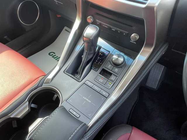 レクサス ＮＸ 300h Iパッケージ 岡山県 2018(平30)年 4.7万km グラファイトブラックガラスフレーク 純正10.3インチワイドディスプレイナビ/フルセグTV、CD、DVD、Blu-ray/AM、FM、Bluetooth/全方位カメラ/パノラマルーフ/ブラインドスポットモニター/前席シートヒーター/ステアリングヒーター/3眼LEDヘッドライト/パーキングサポートブレーキ/電動パーキングブレーキ/ブレーキホールド/レクサスセーフティシステム＋/・プリクラッシュセーフティシステム/・レーンディパーチャーアラート/・オートマチックハイビーム/・アダブティブハイビームシステム/・レーダークルーズコントール/L-TEXシート/パワーバックドア