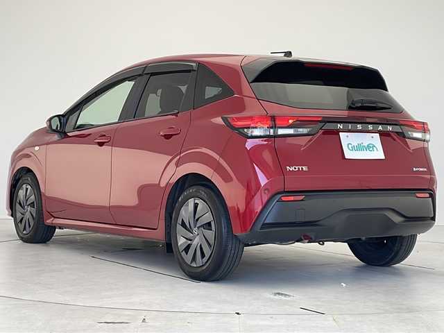 日産 ノート S 愛知県 2022(令4)年 4万km ガーネットレッド 衝突軽減システム/SDナビ/CD DVD/Bluetooth/コーナーセンサー/LEDヘッドライト/ETC/スマートキー