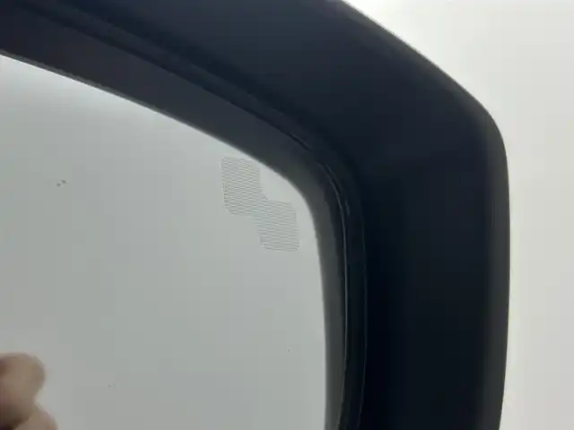 マツダ マツダ２ 15S 埼玉県 2020(令2)年 3.9万km ソニックシルバーM スマートシティブレーキサポート　レーンキープアシスト　横滑り防止装置　ＬＥＤヘッドライト　純正ディスプレイ　Bluetooth　USB AUX　スマートキー　プッシュスタート　