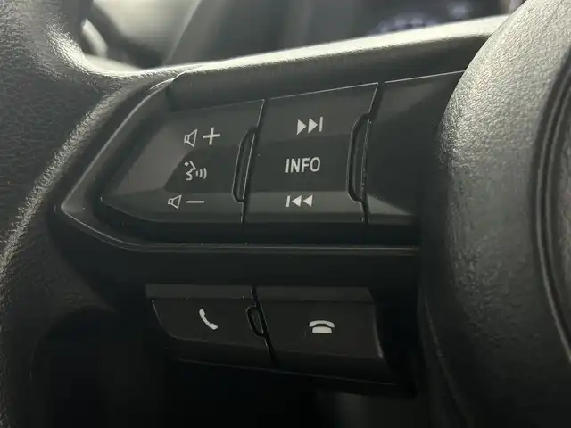 マツダ マツダ２ 15S 埼玉県 2020(令2)年 3.9万km ソニックシルバーM スマートシティブレーキサポート　レーンキープアシスト　横滑り防止装置　ＬＥＤヘッドライト　純正ディスプレイ　Bluetooth　USB AUX　スマートキー　プッシュスタート　
