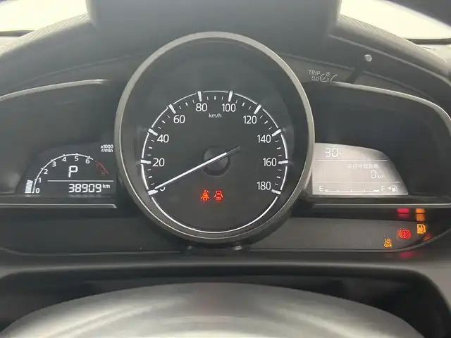 マツダ マツダ２ 15S 埼玉県 2020(令2)年 3.9万km ソニックシルバーM スマートシティブレーキサポート　レーンキープアシスト　横滑り防止装置　ＬＥＤヘッドライト　純正ディスプレイ　Bluetooth　USB AUX　スマートキー　プッシュスタート　