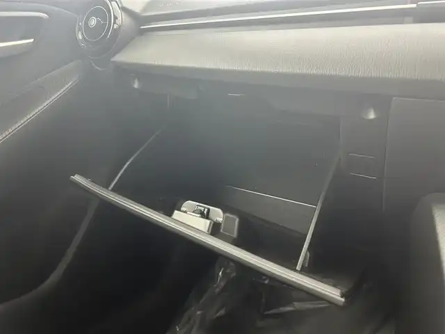 マツダ マツダ２ 15S 埼玉県 2020(令2)年 3.9万km ソニックシルバーM スマートシティブレーキサポート　レーンキープアシスト　横滑り防止装置　ＬＥＤヘッドライト　純正ディスプレイ　Bluetooth　USB AUX　スマートキー　プッシュスタート　