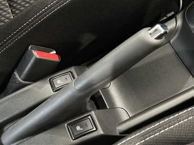 スズキ スイフト HYBRID RS 富山県 2018(平30)年 2.6万km プレミアムシルバーメタリック ４ＷＤ/純正ナビ/フルセグＴＶ/ＣＤ・ＤＶＤ・ＢＴ/全方位カメラ/レーダークルーズコントロール/レーンキープアシスト/衝突軽減ブレーキ/オートライト/純正ＡＷ/純正フロアマット/シートヒーター/プッシュスタート/ETC/スマートキー/スペアキー/保証書