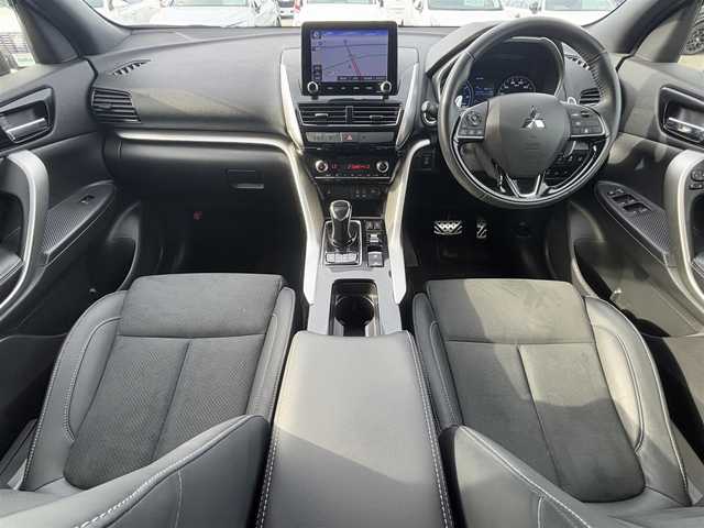三菱 エクリプス クロス ＰＨＥＶ P 徳島県 2020(令2)年 3.5万km アメジストブラック ナビ/全方位カメラ　/パドルシフト　/ＥＴＣ　/フルセグTV（走行中視聴可）/クルーズコントロール（追従有）/シートヒーター（運転席助手席）/コーナーセンサー/ブラインドスポットモニター/ルーフレール/ヘッドアップディスプレイ/電動サイドブレーキ/オートホールド/ステアリングヒーター/ビューカメラ/純正フロアマット/横滑り防止装置/レーンキープアシスト/衝突軽減システム/オートライト/オートハイビーム/LEDヘッドライト/充電ケーブル