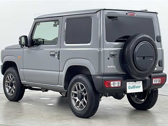 スズキ ジムニー XC 道央・札幌 2023(令5)年 0.3万km ミディアムグレー ・４ＷＤ/・寒冷地仕様/・社外９インチナビＴＶ＆ＢＴ＆ＤＶＤ＆ＣＤ＆ＵＳＢ＆ＨＤＭＩ/・バックカメラ/・スズキセーフティサポート/・ワンオーナー/・寒冷地仕様/・アイドリングストップ/・ダウンヒルアシスト/・クルーズコントロール/・横滑り防止機能/・２ＷＤ／４ＷＤ切り替え機能/・オートマチックハイビーム/・オートライト/・ＬＥＤヘッドライト/・フォグランプ/・社外ドライブレコーダー/・純正ＥＴＣ/・ドアミラーヒーター/・ミラーウィンカー