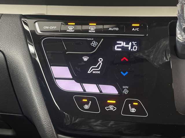 三菱 デリカミニ T プレミアム 埼玉県 2025(令7)年 0.1千km ベージュⅡ 届出済未使用車　/純正ディスプレイオーディオ　/　（Car play/BT/AM/FM/HDMI）/全方位カメラ　/デジタルインナーミラー　/両側電動スライドドア　/コーナーセンサー　/ＭＩ－ＰＩＬＯＴ　/レーンキープアシスト　/ハンドルヒーター　/前席シートヒーター/パドルシフト/革巻きハンドル/ウインカーミラー/フォグランプ/プッシュスタート/スマートキー