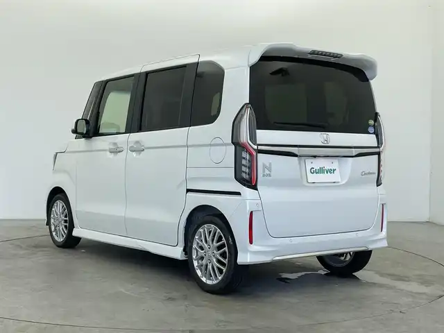 ホンダ Ｎ ＢＯＸ カスタム L ターボ 富山県 2021(令3)年 3.6万km プラチナホワイトパール 純正ナビ（8型ディスプレイ）/　　ーーCD、DVD、bluetooth、MSV（SD）/フルセグTV/AppleCarPlay/バックカメラ/リアコーナーセンサー/ビルトインETC/ACC/衝突軽減ブレーキ（CMBS）/レーンキープアシスト/先行車発進お知らせ/両側パワースライドドア/前席シートヒーター /パドルシフト/スマートキー＋プッシュスタート/LEDヘッドライト/フォグ/オートライト/1列目シート背面にドリンクホルダー/スペアキー