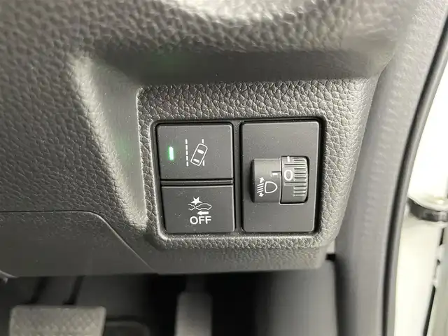 ホンダ Ｎ ＢＯＸ カスタム L ターボ 富山県 2021(令3)年 3.6万km プラチナホワイトパール 純正ナビ（8型ディスプレイ）/　　ーーCD、DVD、bluetooth、MSV（SD）/フルセグTV/AppleCarPlay/バックカメラ/リアコーナーセンサー/ビルトインETC/ACC/衝突軽減ブレーキ（CMBS）/レーンキープアシスト/先行車発進お知らせ/両側パワースライドドア/前席シートヒーター /パドルシフト/スマートキー＋プッシュスタート/LEDヘッドライト/フォグ/オートライト/1列目シート背面にドリンクホルダー/スペアキー