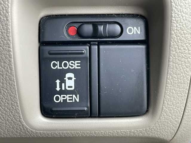 ホンダ Ｎ ＢＯＸ G Lパッケージ 岐阜県 2013(平25)年 8万km プレミアムホワイトパール 純正SDナビ/AM/FM/CD/DVD/BT/フルセグTV/バックカメラ/片側パワースライドドア/純正アルミホイール/電動格納ミラー/スマートキー/プッシュスタート /オートライト