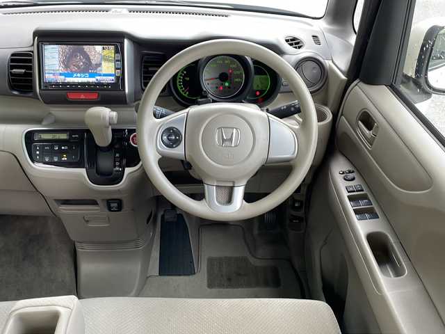 ホンダ Ｎ ＢＯＸ G Lパッケージ 岐阜県 2013(平25)年 8万km プレミアムホワイトパール 純正SDナビ/AM/FM/CD/DVD/BT/フルセグTV/バックカメラ/片側パワースライドドア/純正アルミホイール/電動格納ミラー/スマートキー/プッシュスタート /オートライト