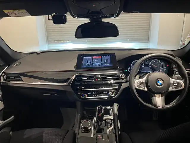 ＢＭＷ ５２３ｄ ED ミッション:インポッシブル 静岡県 2018(平30)年 4.3万km サファイアブラックP 純正ナビ/フルセグTV/harman/kardon/HUD/ACC/BSM/LKA/衝突軽減ブレーキ/360°カメラ/ドラレコ/LEDヘッドライト/オートハイビーム/パドルシフト