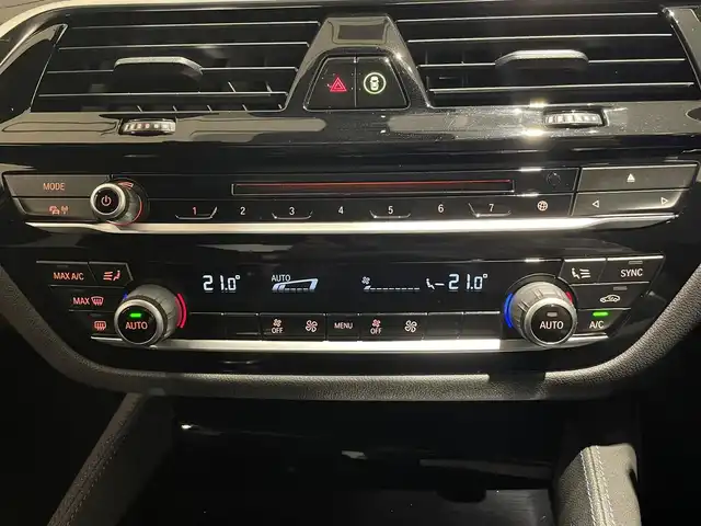 ＢＭＷ ５２３ｄ ED ミッション:インポッシブル 静岡県 2018(平30)年 4.3万km サファイアブラックP 純正ナビ/フルセグTV/harman/kardon/HUD/ACC/BSM/LKA/衝突軽減ブレーキ/360°カメラ/ドラレコ/LEDヘッドライト/オートハイビーム/パドルシフト