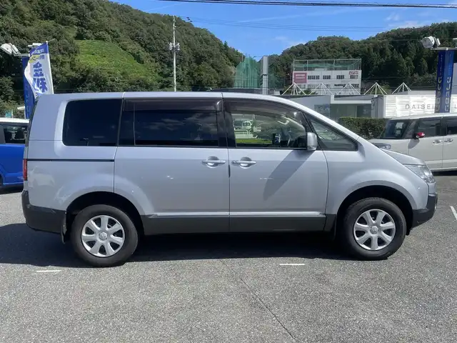 三菱 デリカＤ：５ M 山形県 2012(平24)年 13.8万km クールシルバーメタリック (株)IDOMが運営する【じしゃロン山形店】の自社ローン専用車両になります。/こちらは現金またはオートローンご利用時の価格です。/自社ローンご希望の方は別途その旨お申付け下さい。/社外SDナビ/【CD/DVD/TV/Bluetooth】/片側パワースライドドア/ETC/４WD/横滑り防止/ドアバイザー