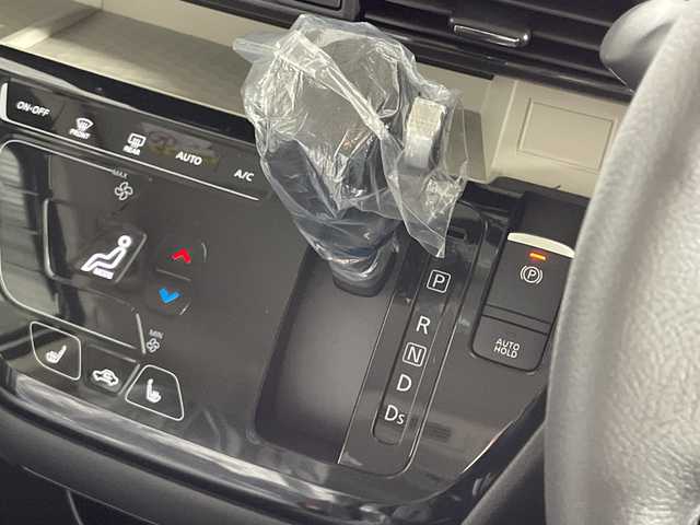 三菱 デリカミニ T プレミアム 神奈川県 2025(令7)年 0.1千km アメジストブラック/シルキーホワイト ターボ/2トーンカラー/ルーフレール/純正9型ディスプレイオーディオ/Androidauto　AppleCarPlay　Bluetooth　AM FM　USB　iPod　HDMI　VTR/マルチアラウンドビューモニター/ハンズフリー両側電動スライドドア【サンシェード】/デジタルインナーミラー/e-Assist/マイパイロット/衝突被害軽減ブレーキシステム/前方衝突予測警報/踏み間違い衝突防止アシスト/標識検知システム/車線逸脱警報システム/車線逸脱防止支援機能/先行車発進通知/オートマチックハイビーム/ふらつき警報/前後ソナー/アダブティブクルーズコントロール/レーンキープアシスト/革巻きステアリング/パドルシフト/ステアリングヒーター/合皮/ファブリック撥水シート/前席シートヒーター/ダウンヒルアシストコントロール/プラズマクラスター付リアサーキュレーター/電動パーキングブレーキ/ブレーキオートホールド/プッシュスタート/スマートキー/LEDヘッドランプ/オートライト/LEDフロントフォグランプ/純正15インチアルミホイール/純正リアスポイラー