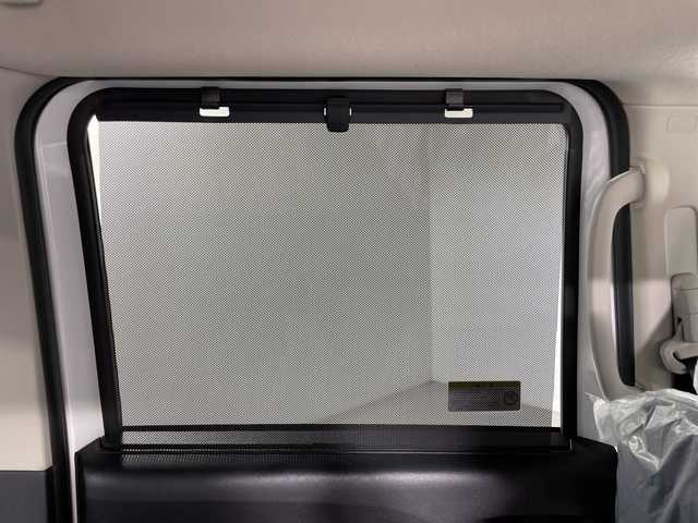 三菱 デリカミニ T プレミアム 神奈川県 2025(令7)年 0.1千km アメジストブラック/シルキーホワイト ターボ/2トーンカラー/ルーフレール/純正9型ディスプレイオーディオ/Androidauto　AppleCarPlay　Bluetooth　AM FM　USB　iPod　HDMI　VTR/マルチアラウンドビューモニター/ハンズフリー両側電動スライドドア【サンシェード】/デジタルインナーミラー/e-Assist/マイパイロット/衝突被害軽減ブレーキシステム/前方衝突予測警報/踏み間違い衝突防止アシスト/標識検知システム/車線逸脱警報システム/車線逸脱防止支援機能/先行車発進通知/オートマチックハイビーム/ふらつき警報/前後ソナー/アダブティブクルーズコントロール/レーンキープアシスト/革巻きステアリング/パドルシフト/ステアリングヒーター/合皮/ファブリック撥水シート/前席シートヒーター/ダウンヒルアシストコントロール/プラズマクラスター付リアサーキュレーター/電動パーキングブレーキ/ブレーキオートホールド/プッシュスタート/スマートキー/LEDヘッドランプ/オートライト/LEDフロントフォグランプ/純正15インチアルミホイール/純正リアスポイラー