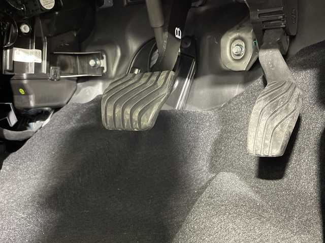 三菱 デリカミニ T プレミアム 神奈川県 2025(令7)年 0.1千km アメジストブラック/シルキーホワイト ターボ/2トーンカラー/ルーフレール/純正9型ディスプレイオーディオ/Androidauto　AppleCarPlay　Bluetooth　AM FM　USB　iPod　HDMI　VTR/マルチアラウンドビューモニター/ハンズフリー両側電動スライドドア【サンシェード】/デジタルインナーミラー/e-Assist/マイパイロット/衝突被害軽減ブレーキシステム/前方衝突予測警報/踏み間違い衝突防止アシスト/標識検知システム/車線逸脱警報システム/車線逸脱防止支援機能/先行車発進通知/オートマチックハイビーム/ふらつき警報/前後ソナー/アダブティブクルーズコントロール/レーンキープアシスト/革巻きステアリング/パドルシフト/ステアリングヒーター/合皮/ファブリック撥水シート/前席シートヒーター/ダウンヒルアシストコントロール/プラズマクラスター付リアサーキュレーター/電動パーキングブレーキ/ブレーキオートホールド/プッシュスタート/スマートキー/LEDヘッドランプ/オートライト/LEDフロントフォグランプ/純正15インチアルミホイール/純正リアスポイラー