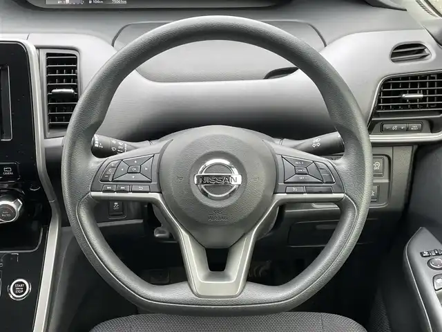 日産 セレナ X Vセレクション 道央・札幌 2018(平30)年 7.5万km ダイヤモンドブラック ４WD/ワンオーナー/社外SDナビ/CD/DVD/BT/フルセグ/社外フリップダウンモニター/エマージェンシーブレーキ/横滑り防止装置/クルーズコントロール/レーンキープアシスト/パーキングアシスト/クリアランスソナー/アラウンドビューモニター/ビルトインETC/ドライブレコーダー/アイドリングストップ/ECOMODE/両側パワースライドドア/ステアリングリモコン/プッシュスタート/スマートキー/LEDヘッドライト/オートライト/電動格納ミラー/ウィンカーミラー/純正フロアマット/ドアバイザー/スペアキー/純正エンジンスターター