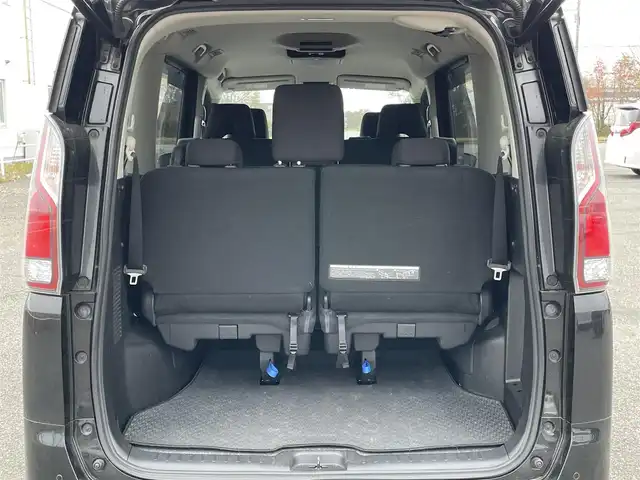 日産 セレナ X Vセレクション 道央・札幌 2018(平30)年 7.5万km ダイヤモンドブラック ４WD/ワンオーナー/社外SDナビ/CD/DVD/BT/フルセグ/社外フリップダウンモニター/エマージェンシーブレーキ/横滑り防止装置/クルーズコントロール/レーンキープアシスト/パーキングアシスト/クリアランスソナー/アラウンドビューモニター/ビルトインETC/ドライブレコーダー/アイドリングストップ/ECOMODE/両側パワースライドドア/ステアリングリモコン/プッシュスタート/スマートキー/LEDヘッドライト/オートライト/電動格納ミラー/ウィンカーミラー/純正フロアマット/ドアバイザー/スペアキー/純正エンジンスターター