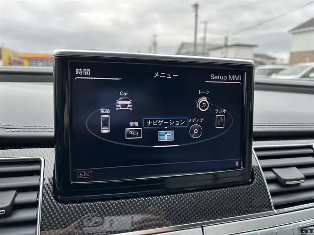 アウディ Ｓ８ 道東・釧路十勝 2012(平24)年 5.6万km ブリリアントブラック 4WD/純正ナビ/（CD/DVD/ラジオ）/バックカメラ/BANG＆OLUFSENオーディオ/クルーズコントロール/レザーシート/パワーシート/シートヒーター/エアシート/メモリシート/パドルシフト/革巻きステアリング