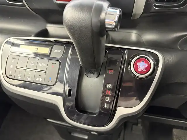 ホンダ Ｎ ＢＯＸ カスタム G Lパッケージ 愛知県 2013(平25)年 5.1万km クリスタルブラックパール プッシュスタート/スマートキー/オートライト/ステアリングリモコン/片側パワースライドドア/電動格納ミラー/ISOFIX/スぺキー/シガーソケット/フォグランプ