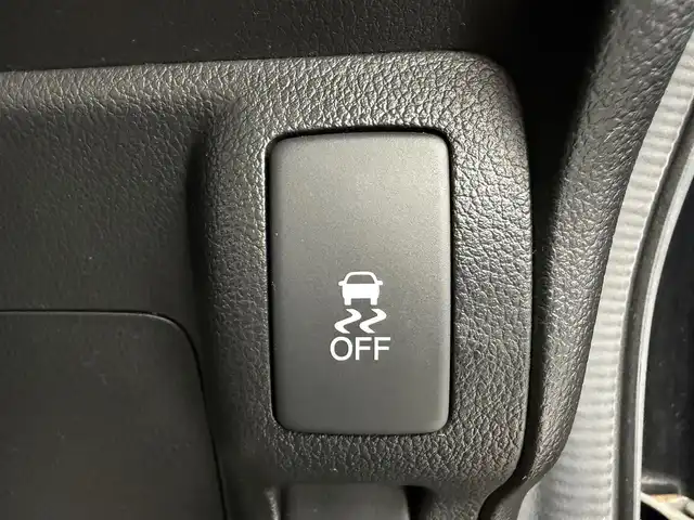 ホンダ Ｎ ＢＯＸ カスタム G Lパッケージ 愛知県 2013(平25)年 5.1万km クリスタルブラックパール プッシュスタート/スマートキー/オートライト/ステアリングリモコン/片側パワースライドドア/電動格納ミラー/ISOFIX/スぺキー/シガーソケット/フォグランプ