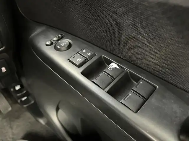 ホンダ Ｎ ＢＯＸ カスタム G Lパッケージ 愛知県 2013(平25)年 5.1万km クリスタルブラックパール プッシュスタート/スマートキー/オートライト/ステアリングリモコン/片側パワースライドドア/電動格納ミラー/ISOFIX/スぺキー/シガーソケット/フォグランプ