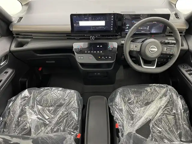 日産 セレナ e－パワー ハイウェイスター V 熊本県 2025(令7)年 0.1千km 白Ⅱ 登録済未使用車/純正１２．３インチナビ/アラウンドビューモニター/ビルトインＥＴＣ　/前後ドライブレコーダー　/ビルトインＥＴＣ２．０　/前後クリアランスソナー　/プロパイロット/車線逸脱警報/車線逸脱防止支援システム/後側方車両検知警報/後側方衝突防止支援/前方衝突防止支援/踏み間違い衝突防止支援/インテリジェントクルーズ/車線維持支援/先行車発進お知らせ機能/ブラインドスポットモニター/横滑り防止/両側パワースライドドア/デジタルインナーミラー/純正16インチAW/オートライト/オートマチックハイビーム/LEDヘッドライト/フォグライト/スマートキー/プッシュスタート/スペアキー1本